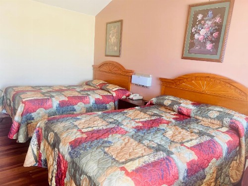 Payless Inn - image 2
