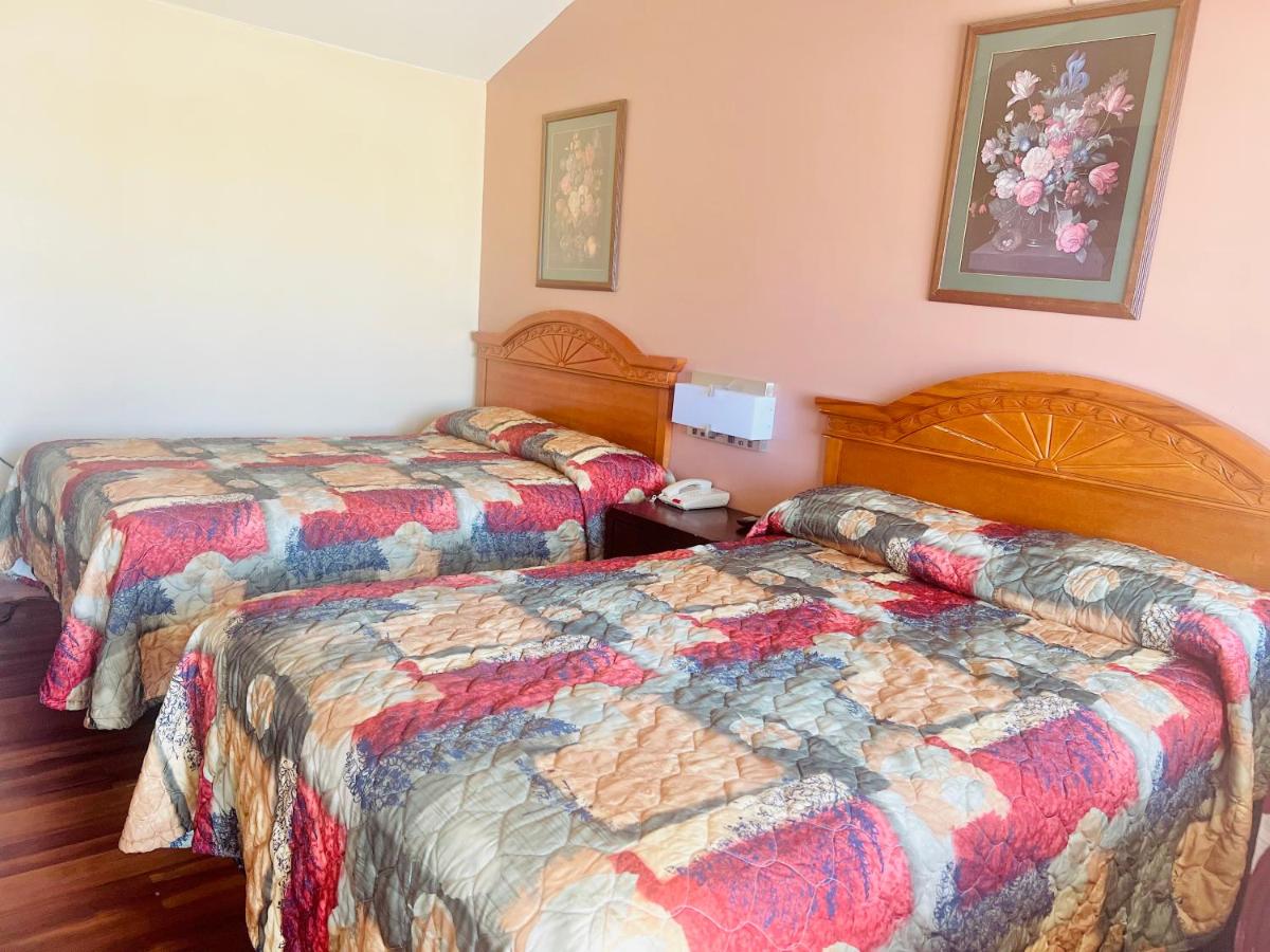 Payless Inn - image 2