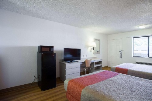 Motel 6-Kingman AZ - Route 66 West - image 11