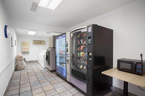 Motel 6-Kingman AZ - Route 66 West - image 24
