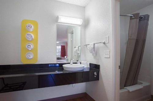 Motel 6-Kingman AZ - Route 66 West - image 3
