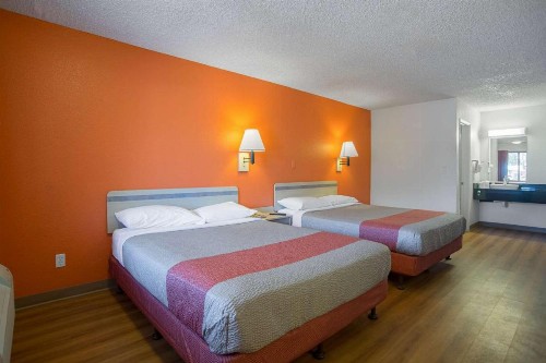 Motel 6-Kingman AZ - Route 66 West - image 4