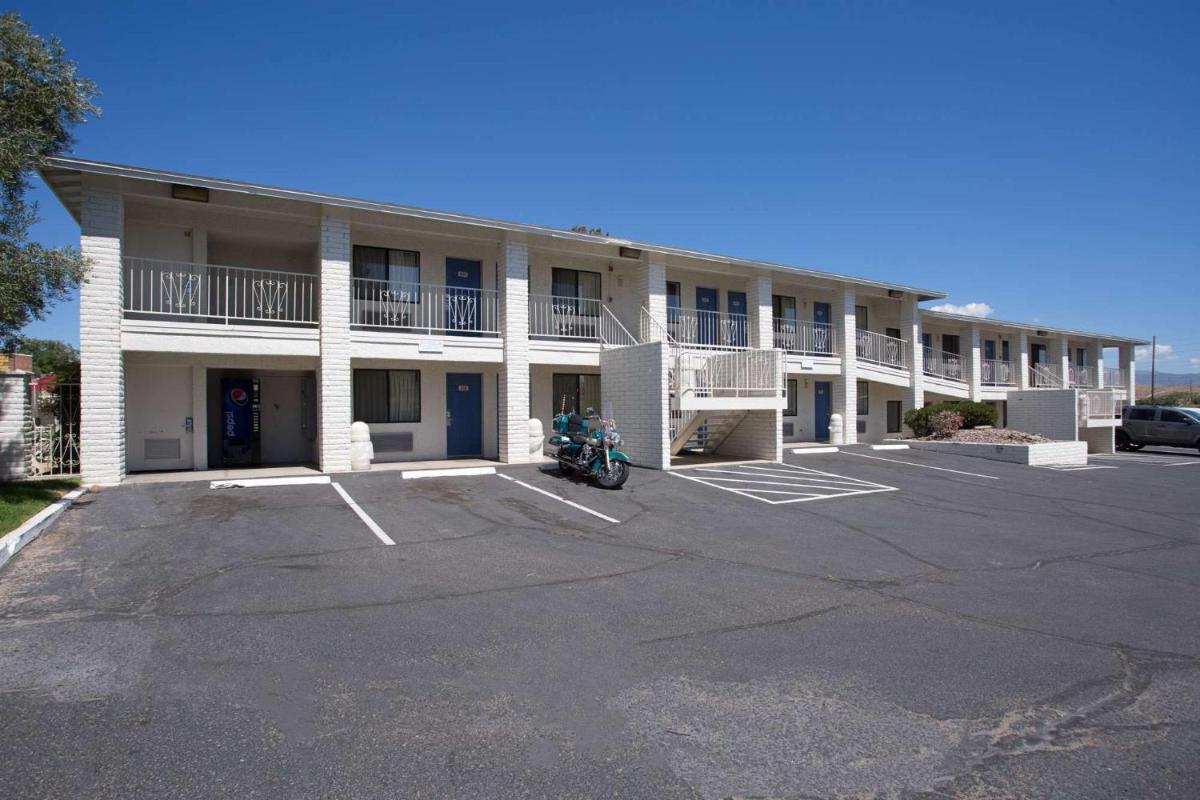 Motel 6-Kingman AZ - Route 66 West - image 7