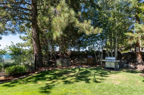 Red Wolf Lakeside Lodge - image 23