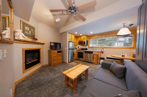 Red Wolf Lakeside Lodge - image 38