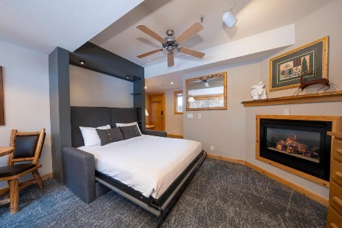 Red Wolf Lakeside Lodge - image 39