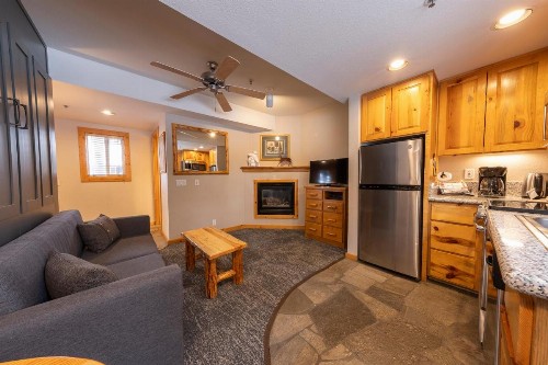 Red Wolf Lakeside Lodge - image 43