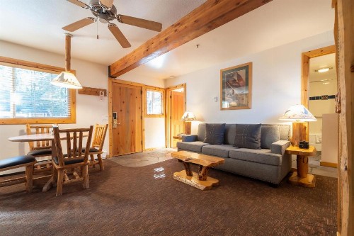 Red Wolf Lakeside Lodge - image 50