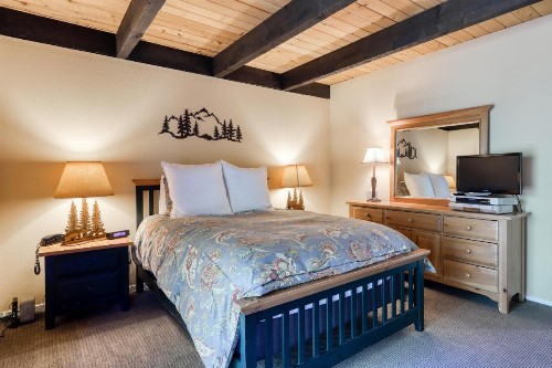 Streamside Townhome - image 6