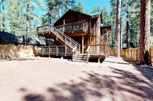 Pine Luxury - image 10