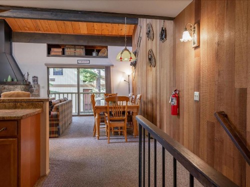 The Bear's Den (Condo) - image 9