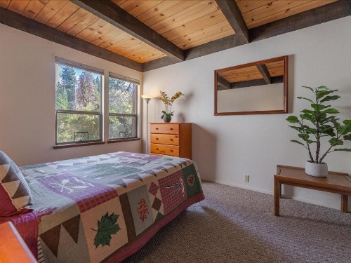 The Bear's Den (Condo) - image 14