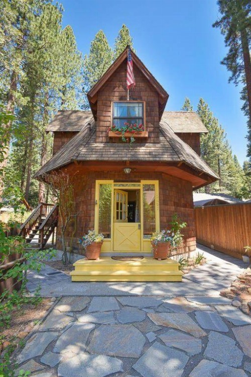 The Gingerbread Cottage (Cabin)