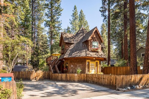 The Gingerbread Cottage (Cabin) - image 12
