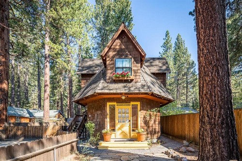 The Gingerbread Cottage (Cabin) - image 17