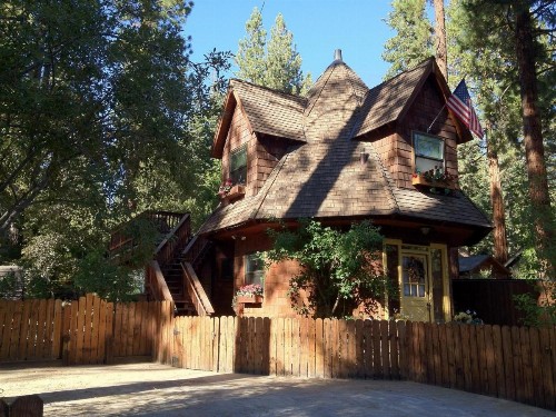 The Gingerbread Cottage (Cabin) - image 33