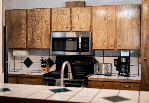 Twisted Retreat (Condo) - image 16