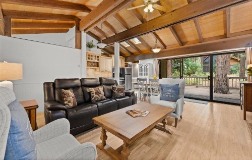Dolly Varden Cottage (Cabin)