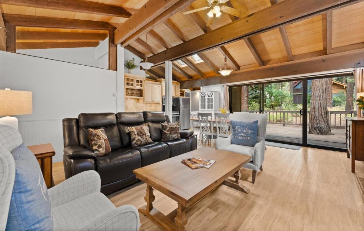 Dolly Varden Cottage (Cabin) - main image