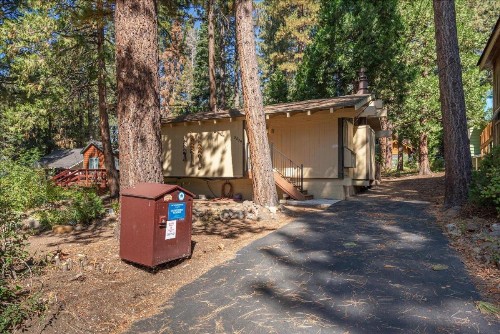 Dolly Varden Cottage (Cabin) - image 3