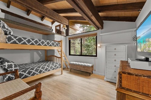 Dolly Varden Cottage (Cabin) - image 5