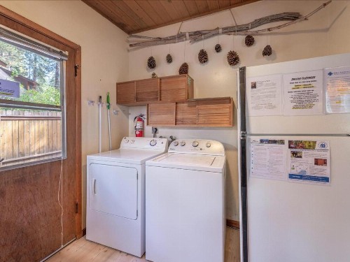 Cabin on Coon Street (Cabin) - image 18