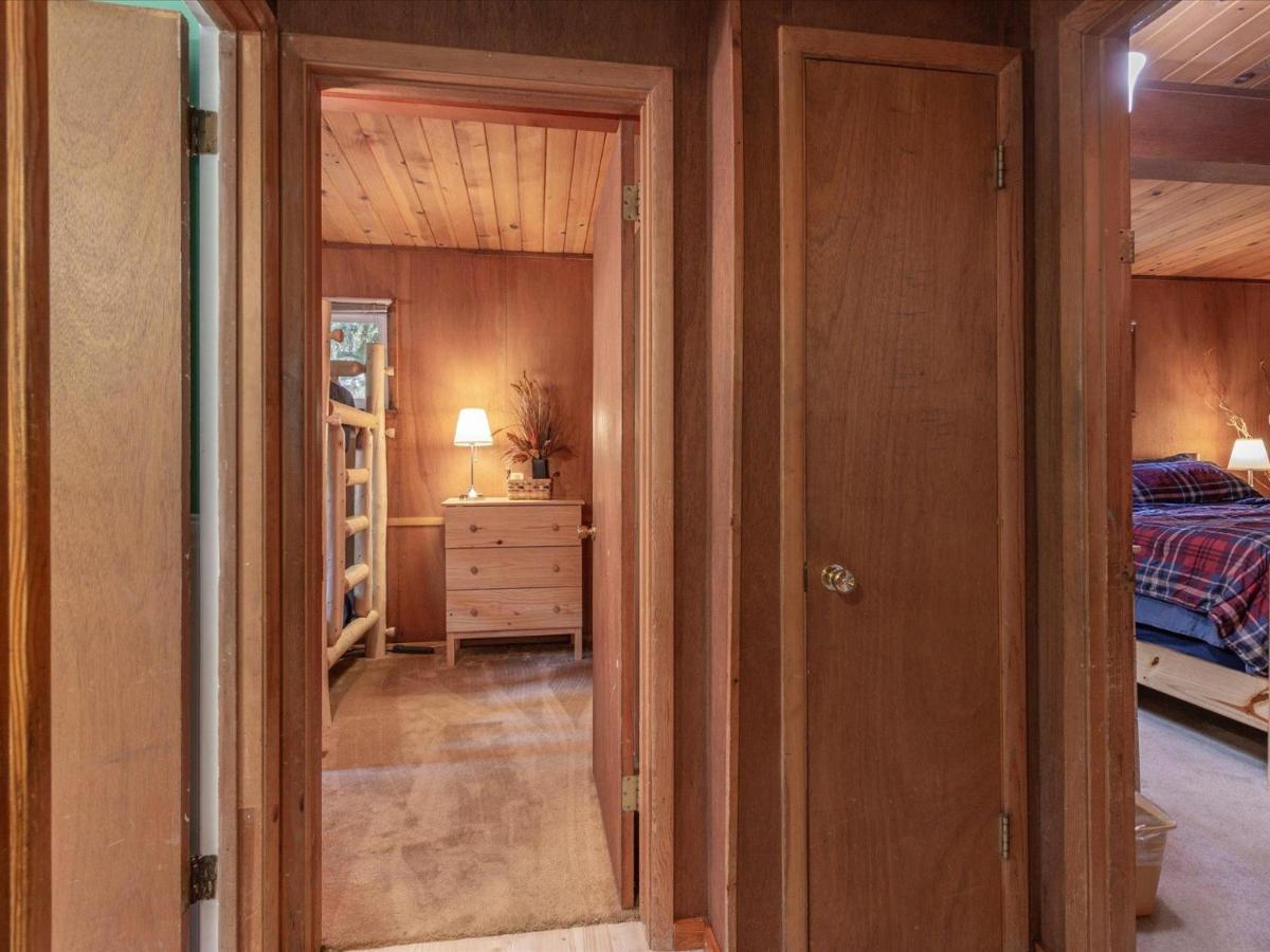 Cabin on Coon Street (Cabin) - image 3