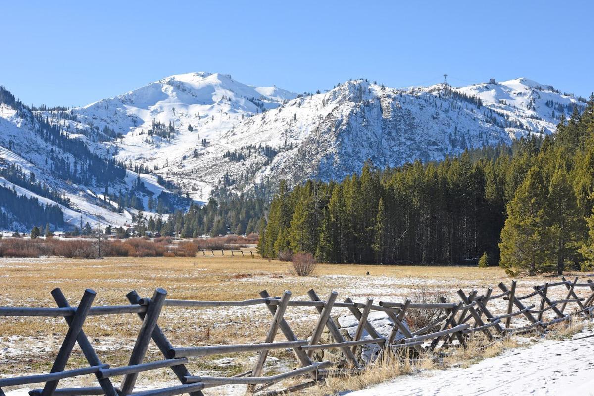 Rocky Retreat - image 6