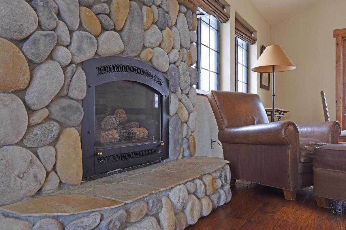 Rocky Retreat - main image