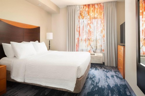Fairfield Inn & Suites by Marriott Selma Kingsburg - image 14
