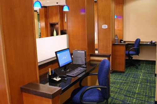 Fairfield Inn & Suites by Marriott Selma Kingsburg - image 23