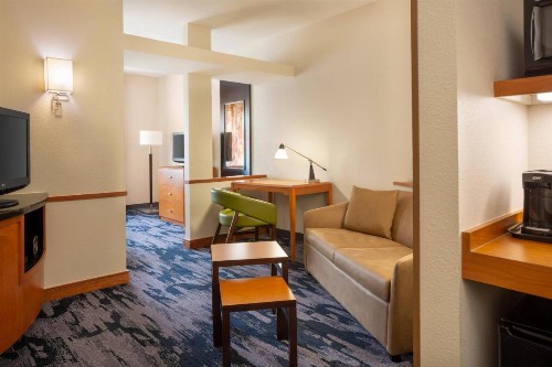 Fairfield Inn & Suites by Marriott Selma Kingsburg - image 5