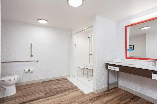 Hampton Inn Kingsport - image 12