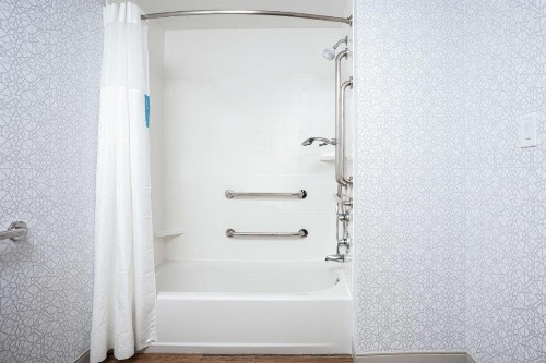 Hampton Inn Kingsport - image 25