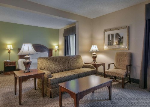 Hampton Inn Kingsport - image 27