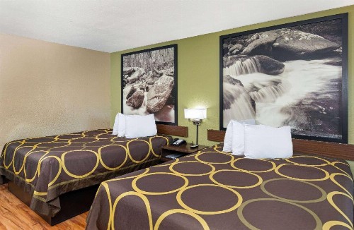 Super 8 by Wyndham Kingsport - image 4