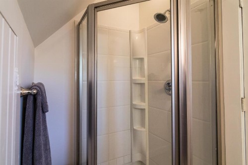 The Carriage House Loft - image 10