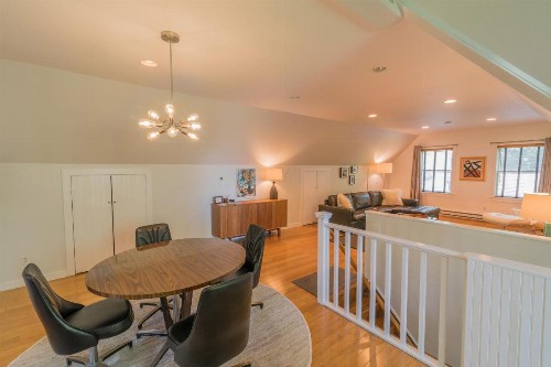 The Carriage House Loft - image 12