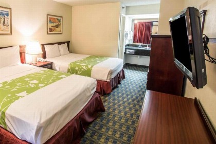 Quality Inn - image 2
