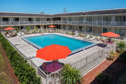 Rodeway Inn Kissimmee Main Gate West - image 19