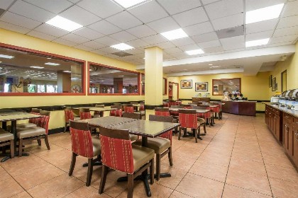 Comfort Inn Maingate - image 18