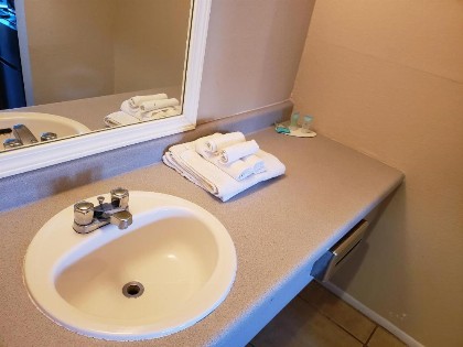 Knights Inn - Kissimmee Orlando - image 8