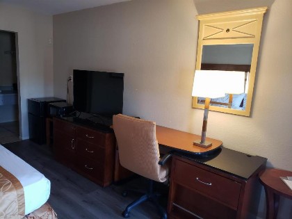 Knights Inn - Kissimmee Orlando - image 9