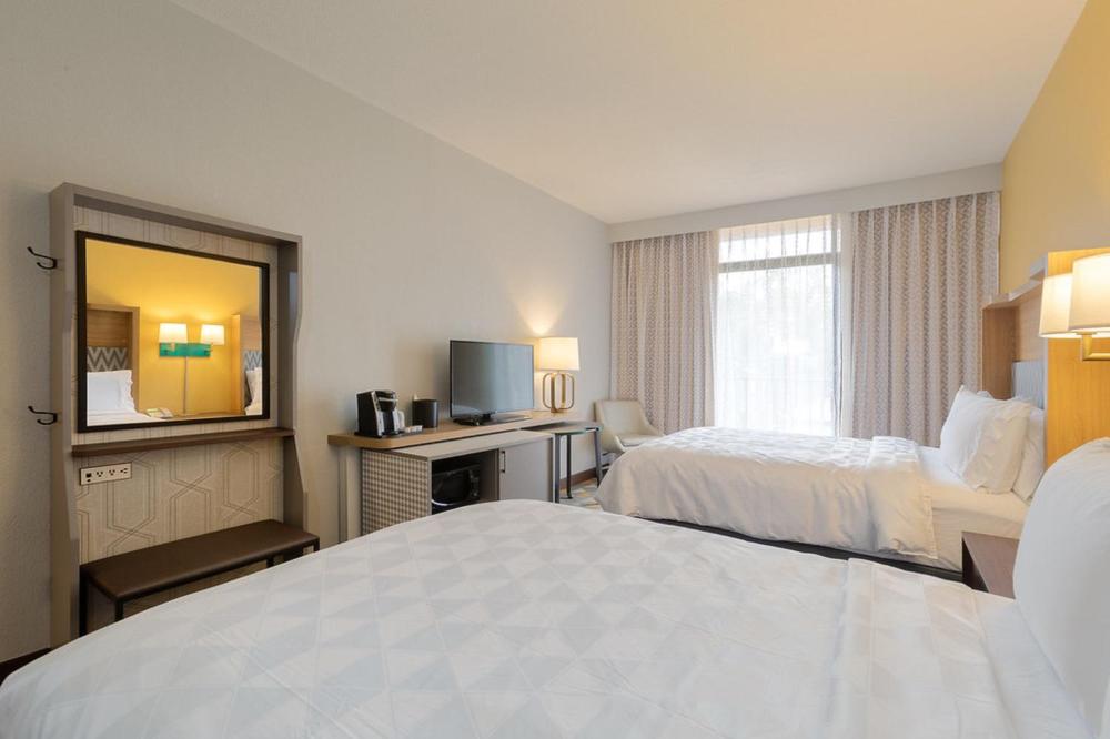 Holiday Inn Orlando SW – Celebration Area an IHG Hotel - image 7
