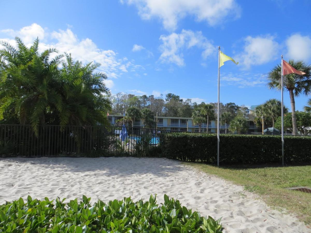 Seralago Hotel & Suites Main Gate East - image 4