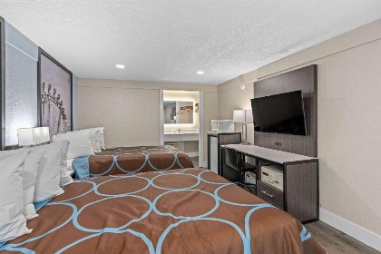 Knights Inn - Maingate Kissimmee - image 25