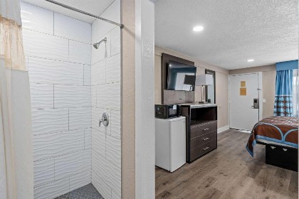 Knights Inn - Maingate Kissimmee - image 30