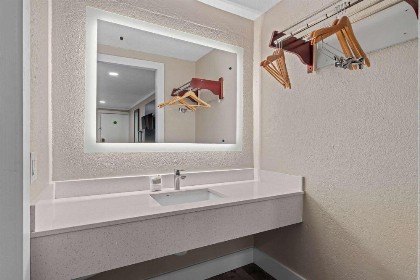 Knights Inn - Maingate Kissimmee - image 41