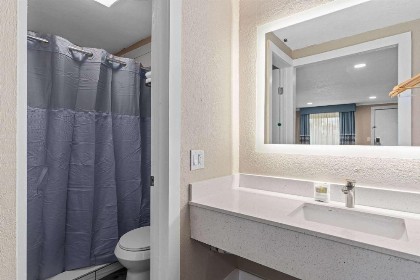 Knights Inn - Maingate Kissimmee - image 44
