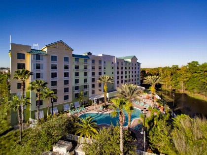 Comfort Suites Maingate East - image 10